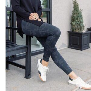 Spanx Womens Leggings Black Camo Look At Me Now Seemless Ankle Athletic Slimming